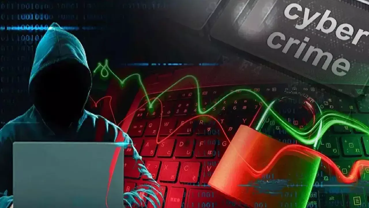 CG Cyber Fraud: SBI मैनेजर को साइबर ठगों ने दिया झांसा, बैंक से उड़ाए 17 लाख, 14 लाख की निकासी रोकी गई