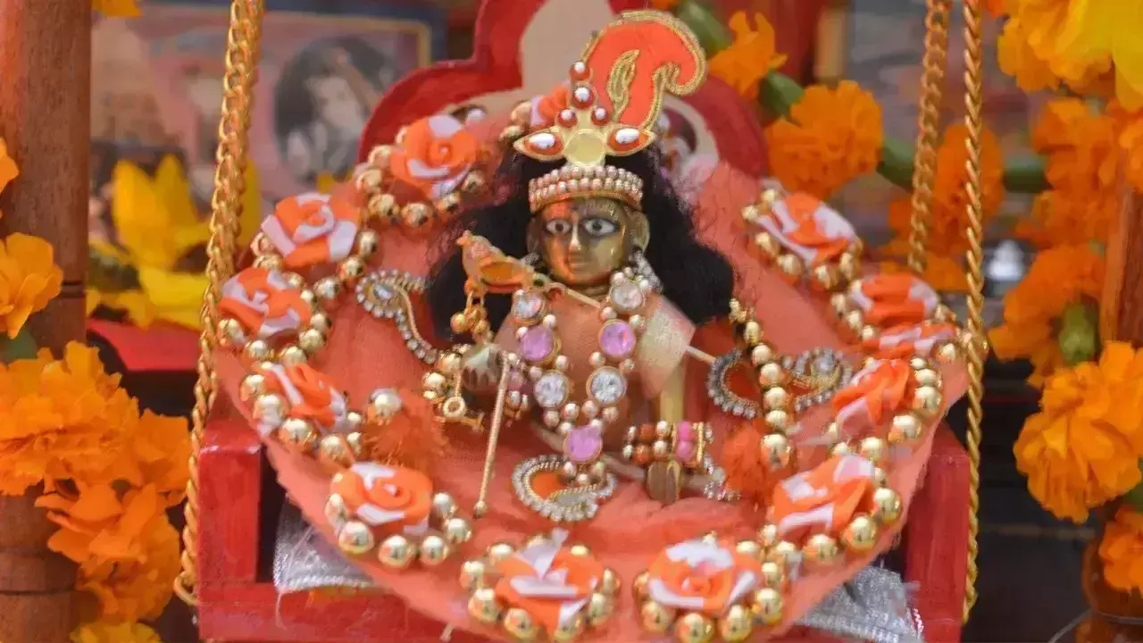 Janmashtami 2025: जन्माष्टमी के दिन क्या करना चाहिए और क्या नहीं? जल्दी नोट करें, नहीं तो पछताना पड़ेगा