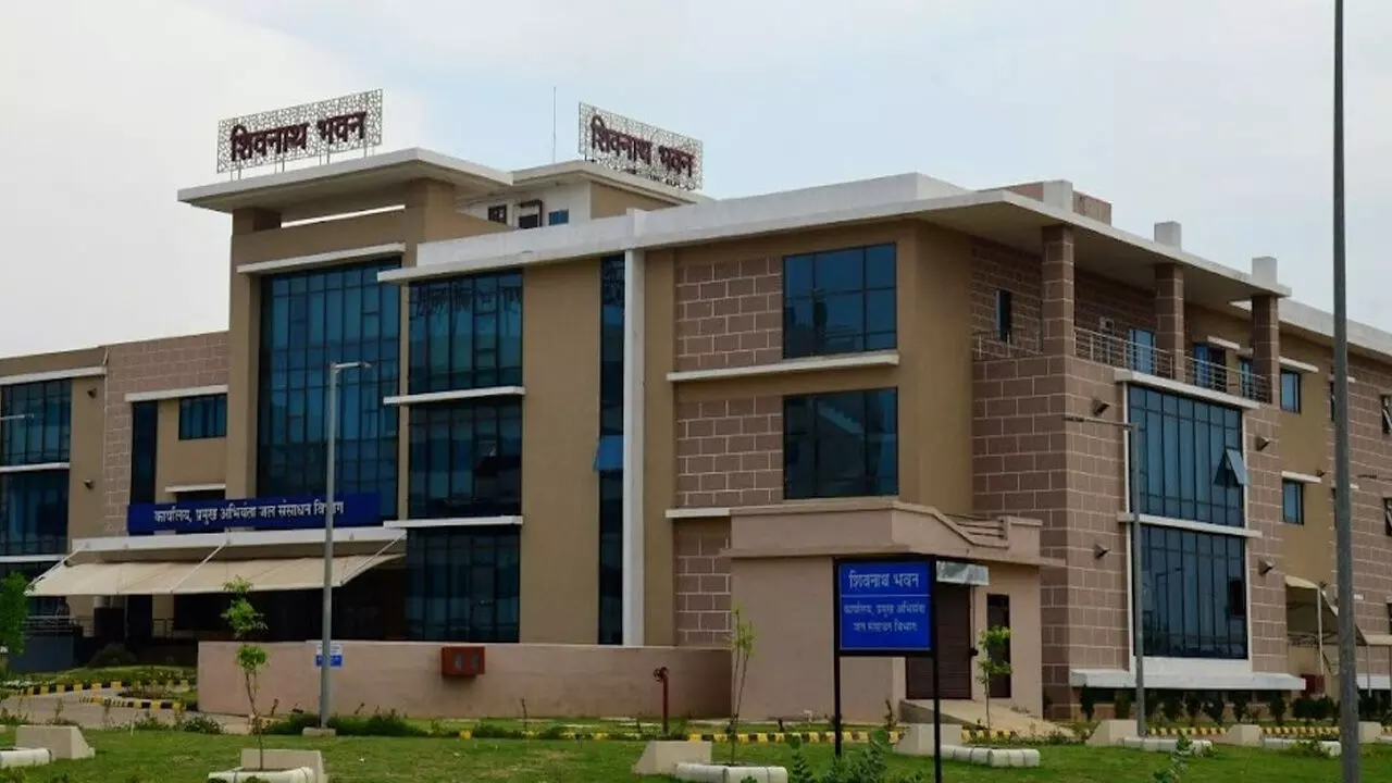 CG News: जल संसाधन विभाग में दो SOR का खेल, ठेकेदारों की मौज, सरकारी खजाने पर चोट CG News: जल संसाधन विभाग में दो SOR का खेल, ठेकेदारों की मौज, सरकारी खजाने पर चोट