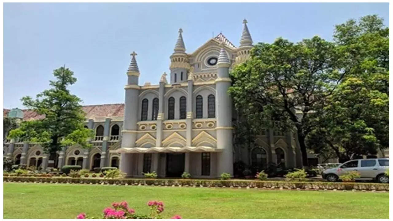 हाईकोर्ट ने पति की याचिका की खारिज, कहा- कभी कभार सहवास से इनकार करना मानसिक क्रूरता नहीं हाईकोर्ट ने पति की याचिका की खारिज, कहा- कभी कभार सहवास से इनकार करना मानसिक क्रूरता नहीं