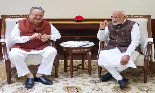 New Assembly Building In Chhattisgarh: दिल्ली में स्पीकर डॉ रमन सिंह की प्रधानमंत्री नरेंद्र मोदी से हुई मुलाकात, नए विधानसभा भवन के लोकार्पण का दिया आमंत्रण