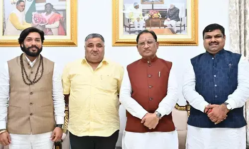 CG Political News: विष्णुदेव कैबिनेट में अजा वर्ग के दो मंत्री, अनुसूचित वर्ग के बीच पैठ बनाने की दिख रही कोशिशें