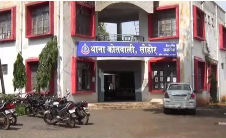 युवक ने गाय के साथ अप्राकृतिक कृत्य.. कैमरे में कैद हुई वारदात, पुलिस ने आरोपी को किया गिरफ्तार