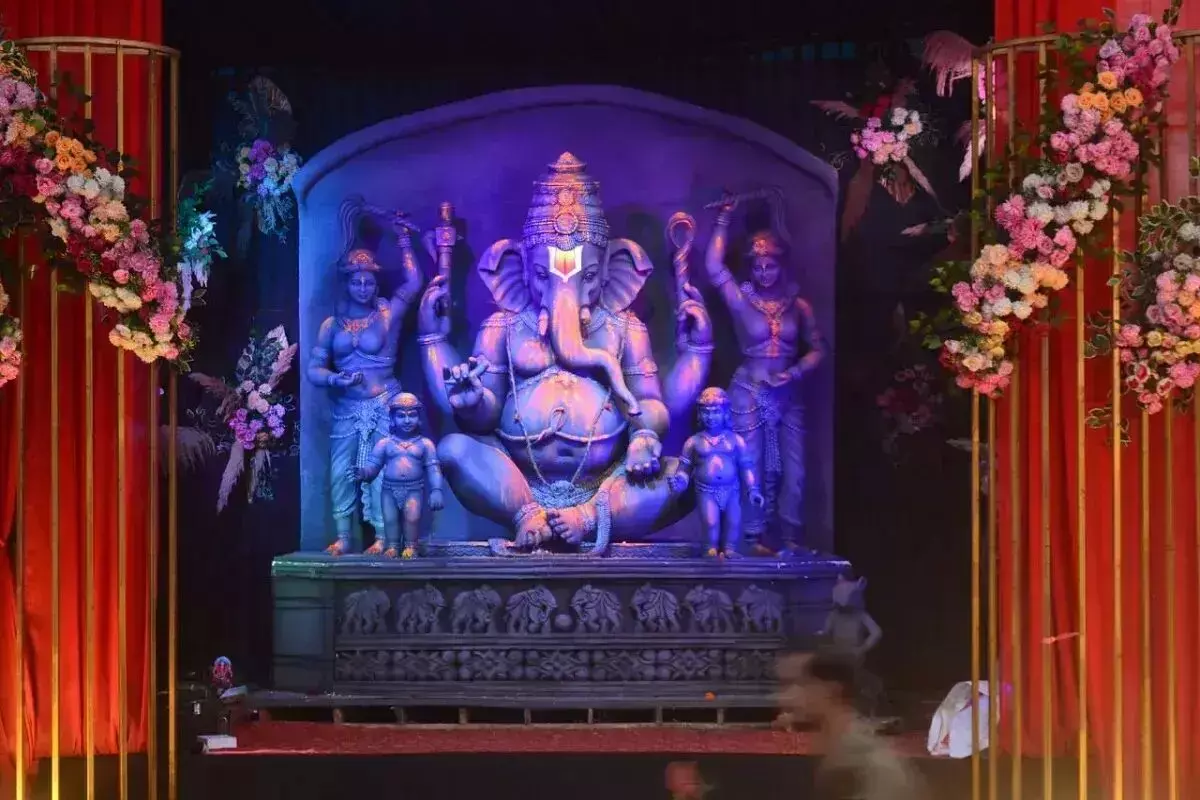 Raipur Ganeshotsav 2025:  बिना अनुमति के सड़क पर पंडाल लगाया तो खैर नहीं, हर पंडाल में CCTV कैमरा लगाना अनिवार्य