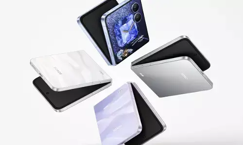 Honor Magic V Flip 2: स्नैपड्रैगन 8 जेन 3 प्रोसेसर, Jimmy Choo डिज़ाइन एडिशन और 5500mAh बैटरी के साथ धमाल मचाएगा यह फ्लिप फोन, जानें कीमत और फीचर्स
