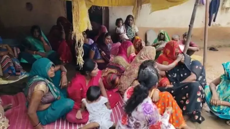 MP NEWS :  बंद पेटी से निकली महिला की जली लाश, दंग रह गई पुलिस, मामला जानकर आप भी रह जाएंगे हैरान