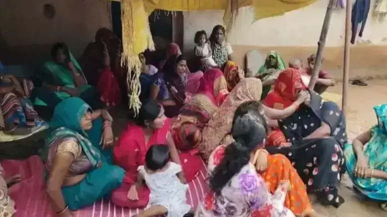 MP NEWS : बंद पेटी से निकली महिला की जली लाश, दंग... ... MP Top News 26 August: आज की टॉप 10 खबरें, मध्य प्रदेश की बड़ी खबरें, भोपाल से इंदौर तक की बड़ी सुर्खियां पढ़ें एक क्लिक पर