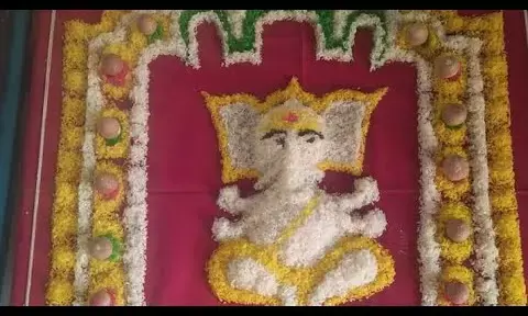 Ganapati idol and worship  : जैसी समस्या वैसे विराजिए बप्पा को, आइए जाने किस सामग्री का क्या है महत्व और राशि अनुरूप पूजा