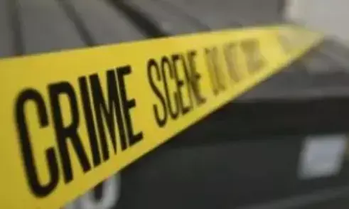 UP NEWS: स्कूल के क्लास रुम में 5वीं की छात्रा की हत्या..साथ पढ़ने वाले बच्चें ने दिया वारदात को अंजाम..मोबाइल चलानें में डूबे रहे शिक्षक