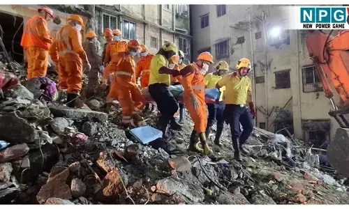 Mumbai Building Collapse: भरभराकर गिरी चार मंजिला इमारत, मलबे में दबकर 15 लोगों की मौत,