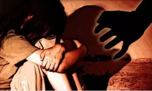 Bhopal Rape News: भतीजी को भी नहीं छोड़ा..चाचा ने अपनी ही भतीजी को बनाया हवस का शिकार, कार्टून दिखाने के बहाने घर ले जाकर किया दुष्कर्म