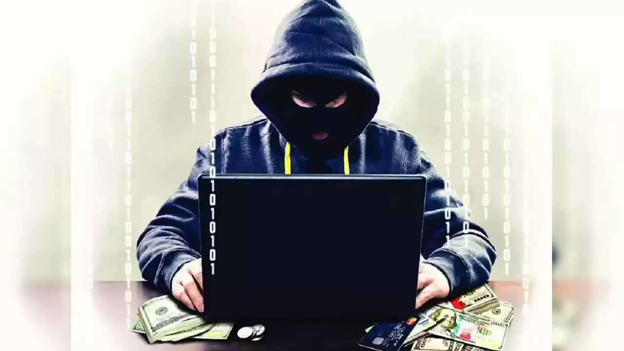 CG Crime News: साइबर ठगो ने SECL के रिटायर्ड कर्मचारी को तीन महीने तक रखा डिजिटल अरेस्ट, सीबीआई अफरस बनकर जांच के बहाने ठगे 1 करोड़ 9 लाख