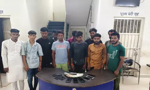 CG News: जुआ प्रकरण में पुलिस का दोहरा मापदंड! रसूखदारों को थाने से विदाई, आमजनों को कोर्ट के चक्कर