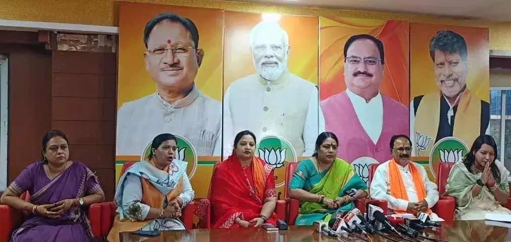 रायपुर में ब्लैक आउट प्रोटेस्ट: PM मोदी और उनकी मां के अपमान पर भड़कीं भाजपा, कल महिला मोर्चा करेंगी बड़ा प्रदर्शन