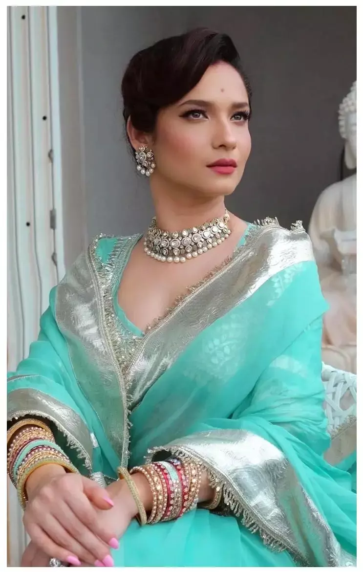 Ankita Lokhande का लेटेस्ट फोटो हुआ वायरल, देसी लुक में देख फैन्स को याद आईं मधुबाला...