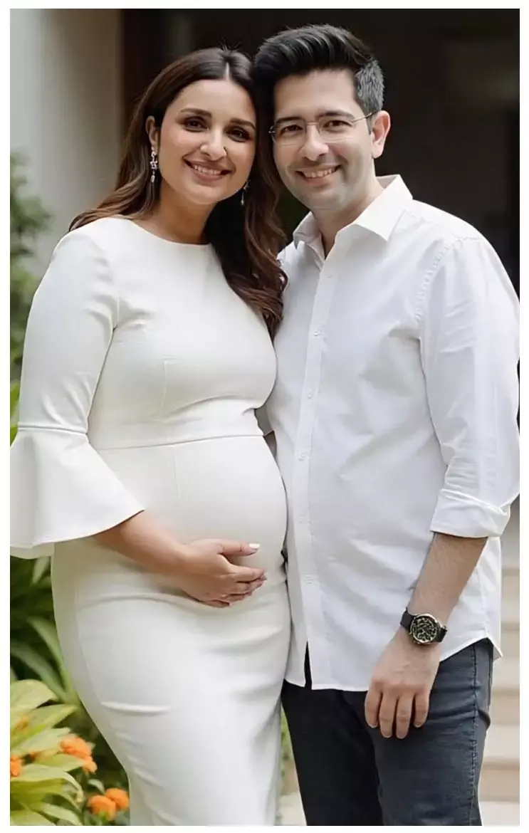Parineeti Chopra ने कराया पहला Baby Bump फोटोशूट! देखिए ये खूबसूरत तस्वीरें...