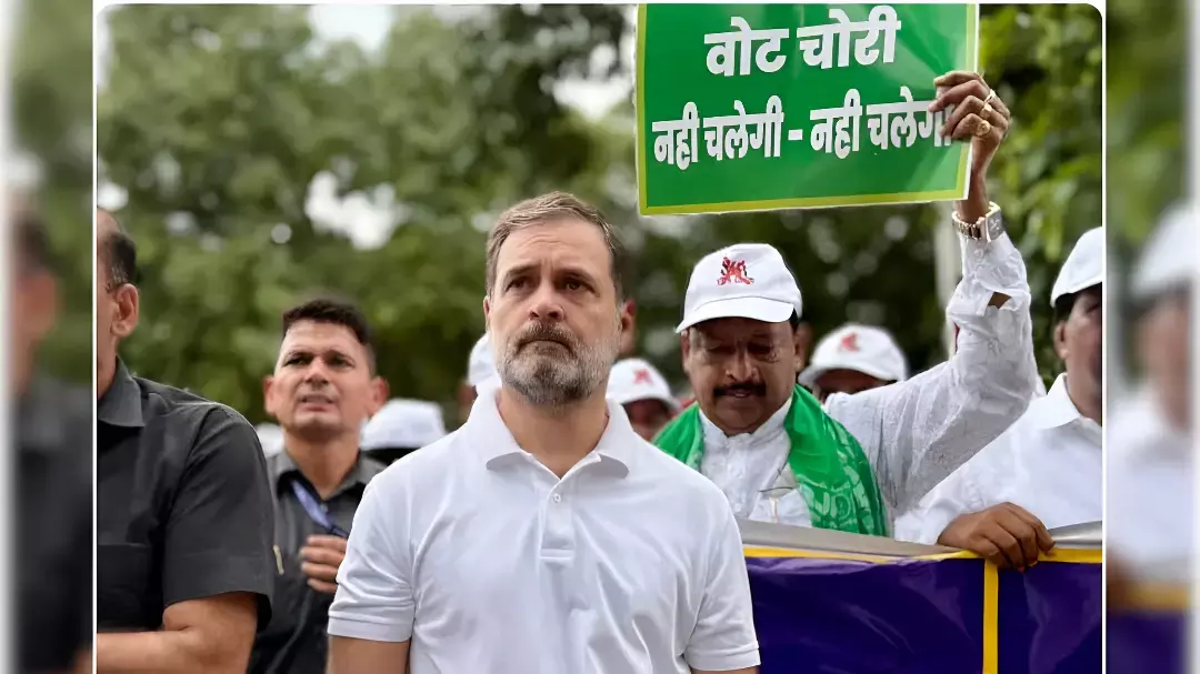 MP में राहुल गांधी के बयान पर सियासत गर्म: ‘हाइड्रोजन बम’ पर छिड़ा सियासी संग्राम; BJP-कांग्रेस आमने-सामने