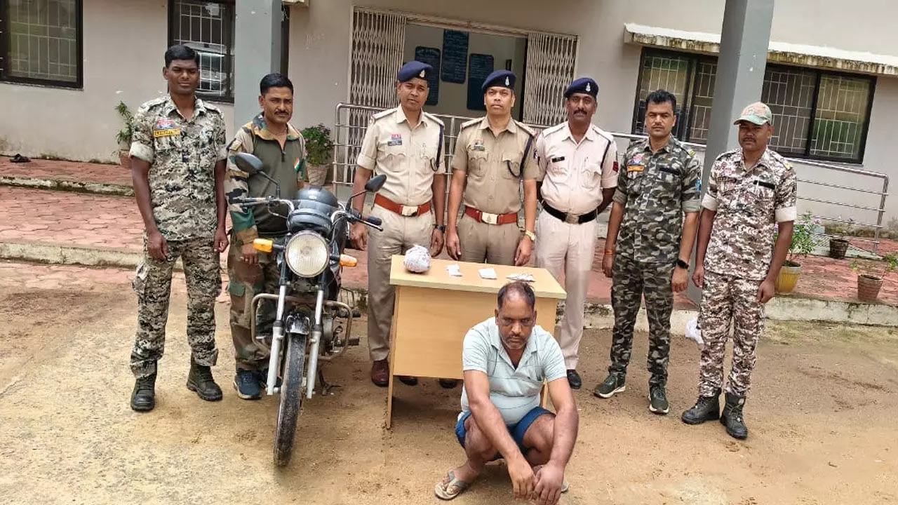 CG News: एमपी के शिक्षक ने छत्तीसगढ़ में किया मर्डर, फिर लाश को नदी में फेंक कर चला गया था स्कूल में बच्चों को पढ़ाने...