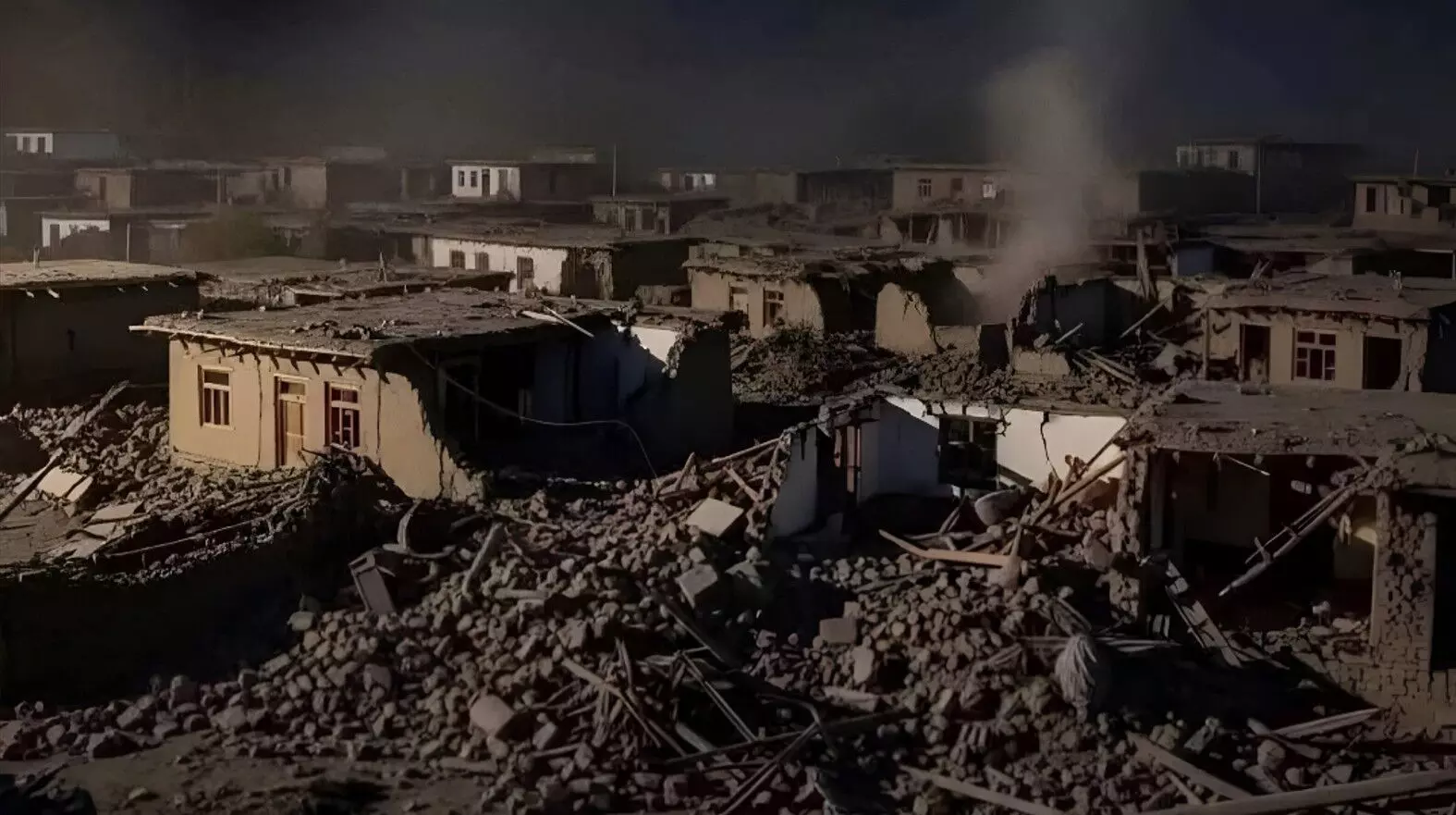 Afghanistan Earthquake: अफगानिस्तान में फिर आया विनाशकारी भूकंप, काबुल से दिल्ली-NCR तक हिली धरती, पाकिस्तान और कश्मीर में भी आया तेज जलजला