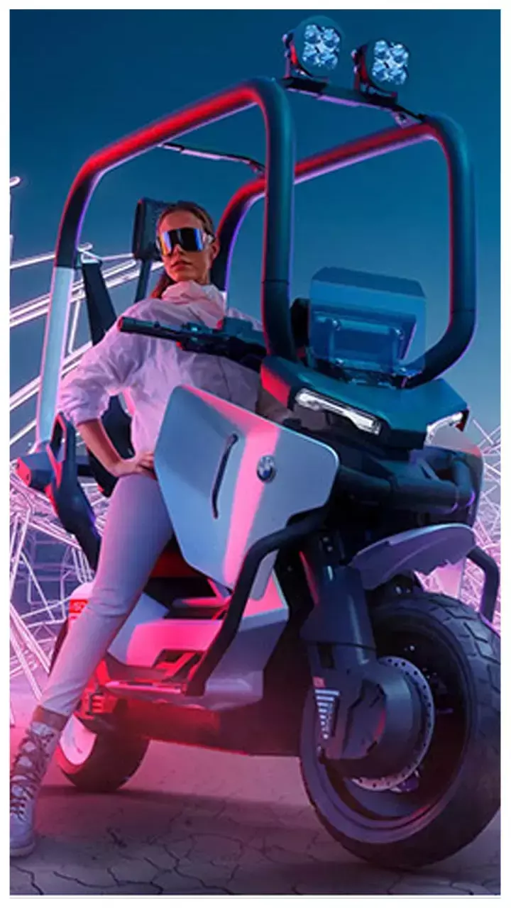 BMW ने पेश किया सबसे हटाकार ये शानदार Scooter, कार जैसी आएगी फीलिंग, जानिए कीमत और...