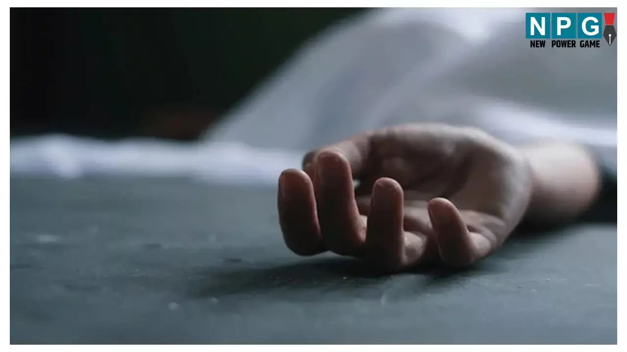 CG Suicide News: पंचायत सचिव ने फांसी लगाकर दी जान, एमपी के जंगल में मिला शव, इलाके में फ़ैली सनसनी