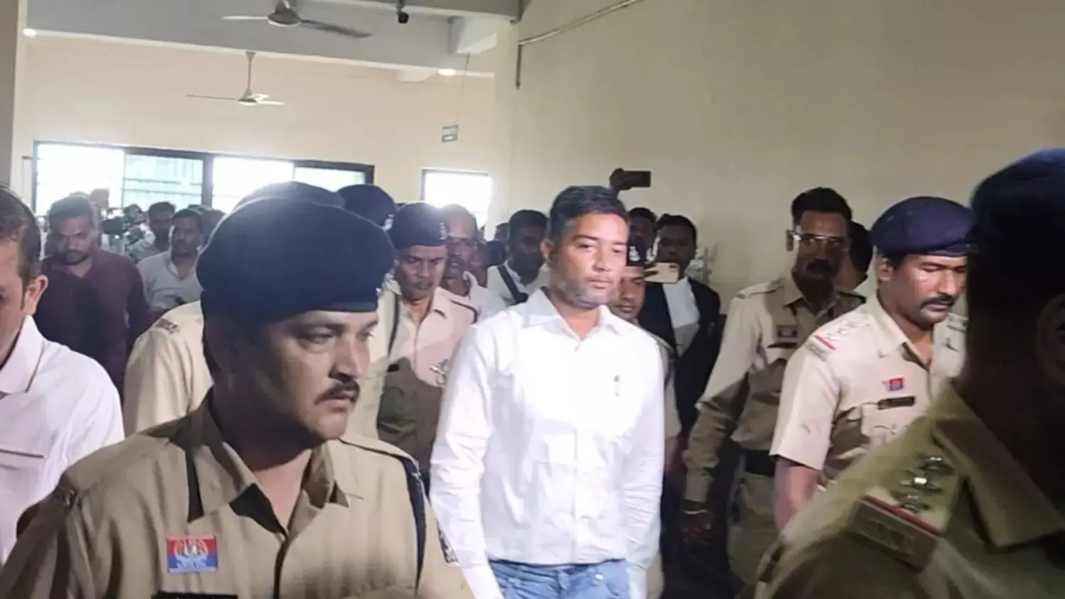 छत्तीसगढ़ शराब घोटाला मामला: पूर्व CM के बेटे चैतन्य की फिर बढ़ी मुश्किलें, 15 तक बढ़ाई गई न्यायिक रिमांड