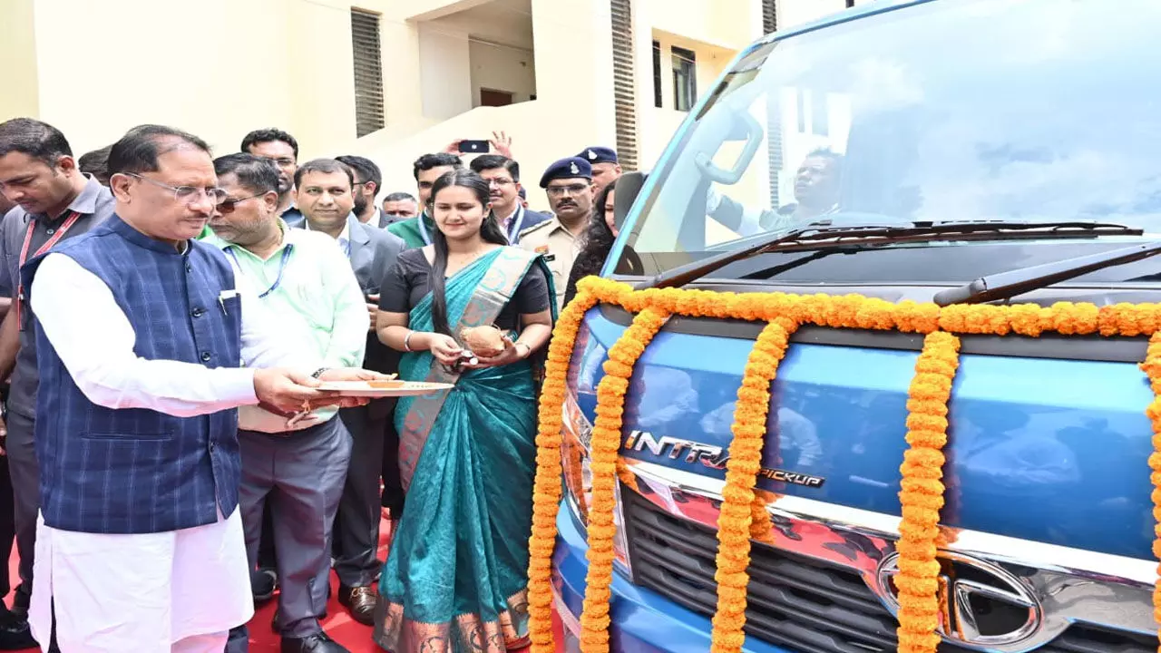 CG News: मुख्यमंत्री सौर ऊर्जा जागरूकता और प्रोत्साहन अभियान में हुए शामिल, उत्कृष्ट वेंडरों को किया सम्मानित