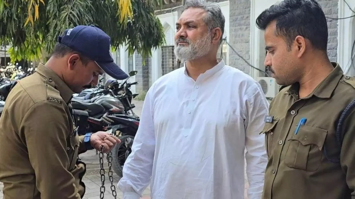 MP Crime: लव जिहाद फंडिंग के आरोपी कांग्रेस पार्षद अनवर कादरी पर एक और केस दर्ज, जानिये क्या है पूरा मामला?