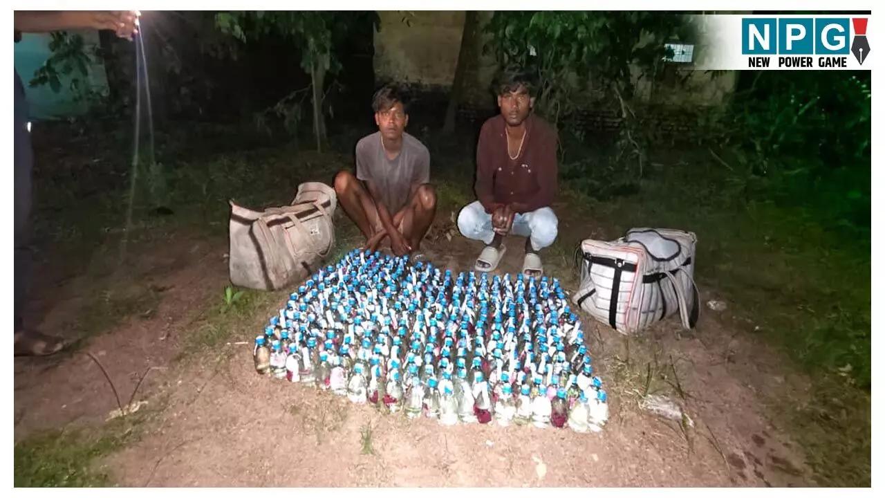 Kabirdham News: CG पुलिस की सख्त कार्रवाई, अवैध शराब की बिक्री करने आये 2 आरोपी गिरफ्तार, 6 पेटी शराब जब्त