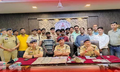 Janjgir-Champa News: चाकू की नोक पर व्यापारी से 10 लाख की लूट, पुलिस की चार टीम और ऐसे पकड़े गये तीन आरोपी, दुकान का कर्मचारी ही निकला मास्टरमाइंड...