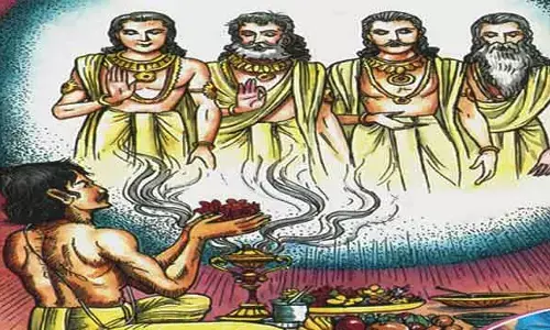 Pitra Dosh : पितरों के असंतोष से जीवन हो जायेगा दूभर, इस पक्ष में कर लें पितरों को प्रसन्न हो जायेंगे सारे दुःख दूर