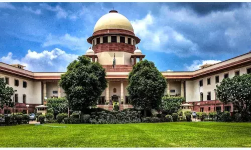 Supreme Court News: डिजिटल अरेस्ट स्कैम से जुड़े मामलों की CBI करेगी जांच, सुप्रीम कोर्ट ने दिया आदेश, डिवीजन बेंच का फैसला, पढ़ें पूरी खबर