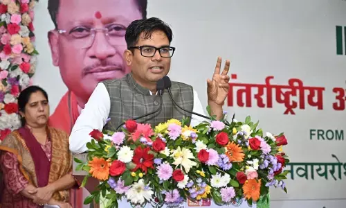 ओजोन परत संरक्षण दिवस: रायपुर में बड़ा आयोजन, मंत्री ओ.पी. चौधरी बोले- आने वाली पीढ़ियों की जिम्मेदारी हमारी! शिक्षा क्षेत्र में भी की बड़ी घोषणाएं