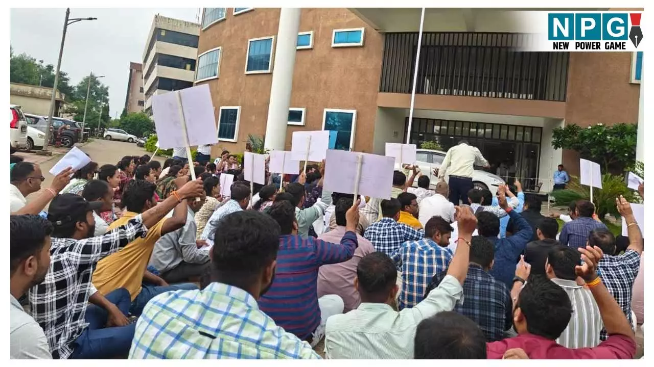 CG NHM Protest CG NHM Protest