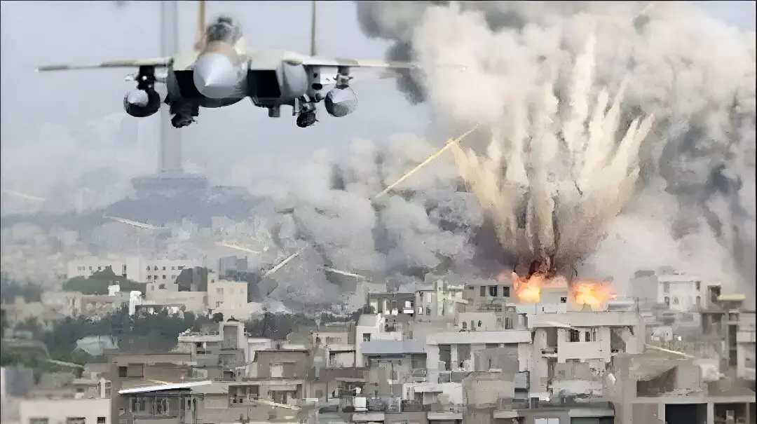 Pakistan Airstrike: पाक की नापाक हरकत! अपनी ही जनता पर किया हमला, फाइटर जेट से गिराए बम, 30 नागरिकों की मौत, जानिए पूरा मामला