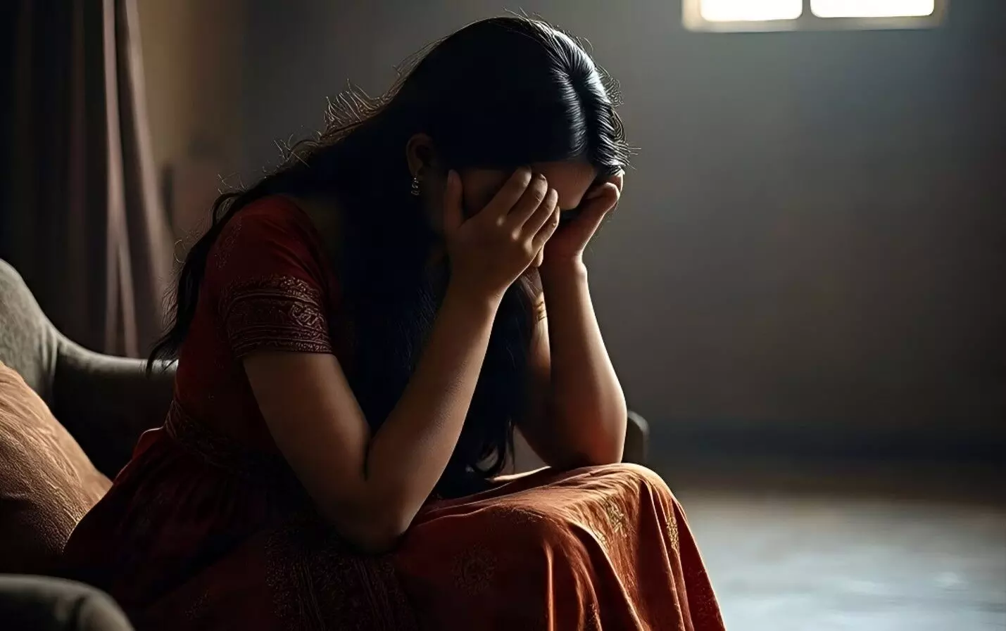 CG News: लेडीज टेलर से से*क्स की डिमांड, आरोपी बोला-मना करोगी तो उठवा लूंगा, फोन पर करता था अश्लील SMS