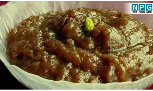 Navratri Special Banana Halwa Recipe: व्रत की थाली में मीठा न हो तो भला क्या मज़ा! बनाइये केले का लाजवाब हलवा...