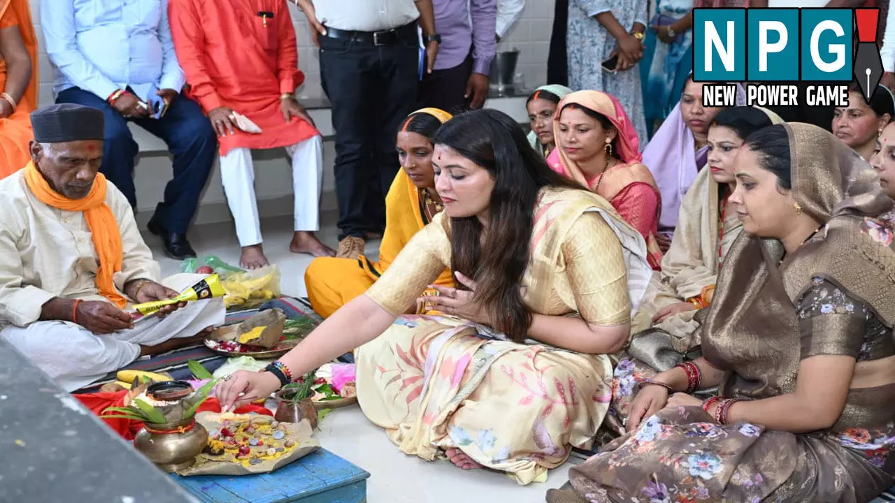 CG News: महतारी सदन के वर्चुअल उद्घाटन में शामिल हुईं विधायक भावना बोहरा, 46 लाख से अधिक के विकास कार्यों का किया भूमिपूजन CG News: महतारी सदन के वर्चुअल उद्घाटन में शामिल हुईं विधायक भावना बोहरा, 46 लाख से अधिक के विकास कार्यों का किया भूमिपूजन