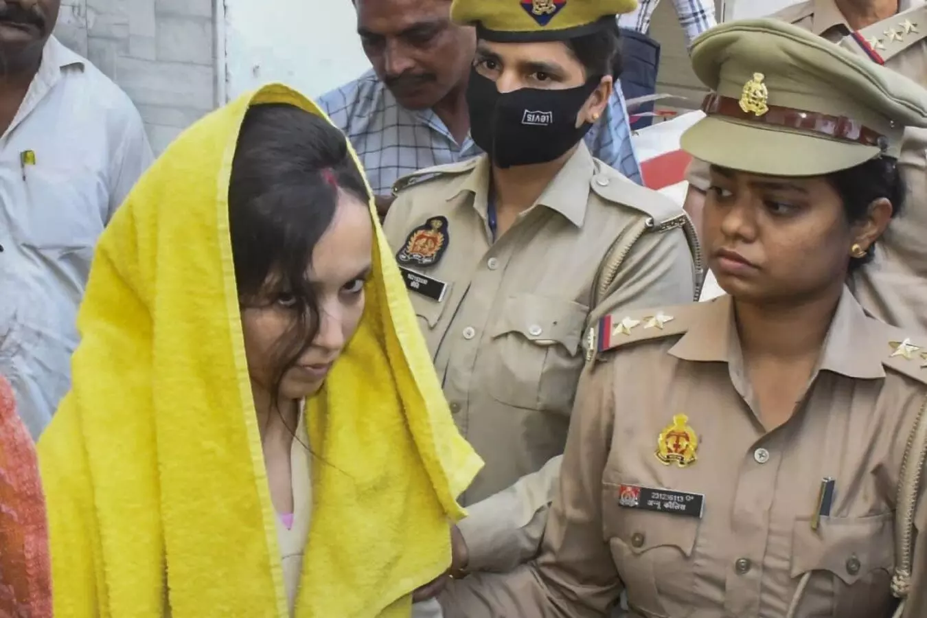 ब्लू ड्रम हत्याकांड की आरोपी मुस्कान: जेल में रख रही नवरात्रि का व्रत; कर रही है सुंदरकांड का पाठ, क्या ये है कोई नहीं चाल?