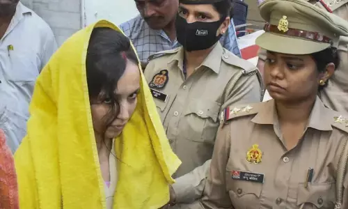 ब्लू ड्रम हत्याकांड की आरोपी मुस्कान: जेल में रख रही नवरात्रि का व्रत; कर रही है सुंदरकांड का पाठ, क्या ये है कोई नहीं चाल?