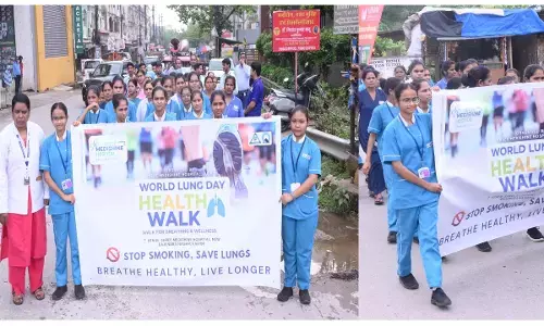 Chhattisgarh Shree Medishine Hospital: विश्व फेफड़ा दिवस पर मेडिशाइन हॉस्पिटल द्वारा जागरूकता वॉक का आयोजन...