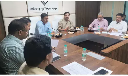 Chhattisgarh Housing Board: छत्तीसगढ़ गृह निर्माण मंडल की योजनाओं में रिफॉर्म एवं हितग्राही के सुविधा मूलक प्रावधानों को शामिल करने समीक्षा...