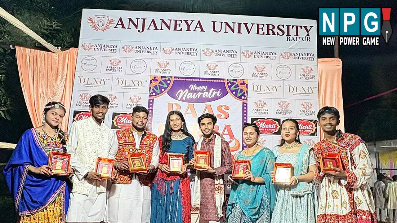 रास-गरबा महोत्सव 2025: देवी माँ की भक्ति और गरबा की ताल पर झूम उठा आंजनेय यूनिवर्सिटी का वातावरण