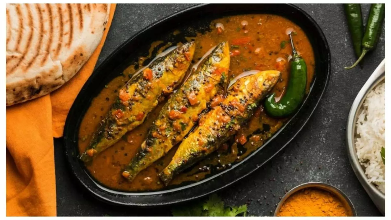 नवरात्रि में मछली-भात खाकर की जाती है माता दुर्गा की पूजा, देवी को 9 दिनों तक चढ़ाया जाता है ये प्रसाद, जानें कहाँ की है ये अनोखी परंपरा