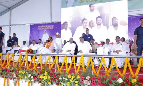 Bihar News : वैशाली में कार्यकर्ताओं के साथ संवाद कार्यक्रम में शामिल हुए मुख्यमंत्री नीतीश कुमार