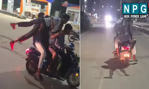 Bijapur Bike Stunt: CG में एक स्कूटी पर 5 युवक: फिर करने लगे ऐसा खतरनाक काम, अब VIDEO सोशल मीडिया पर हो रहा वायरल