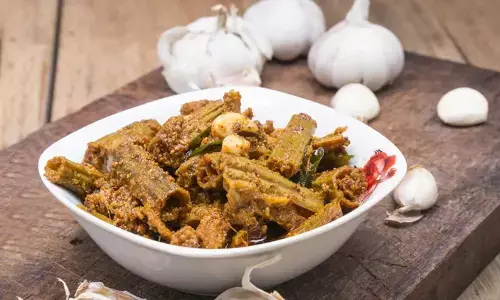 स्वाद और सेहत का जबरदस्त मेल: जानिये बारिश के मौसम में कैसे बनाये सहजन की फली का अचार, देखें ये ख़ास रेसिपी