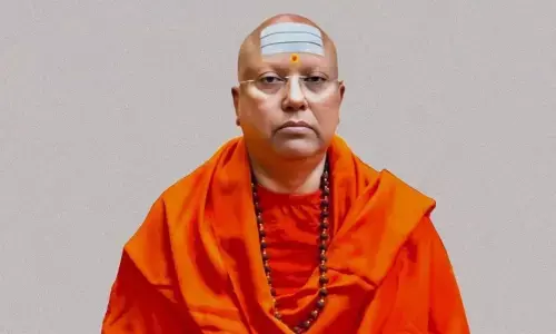 Delhi News: यौन उत्पीड़न के आरोपी चैतन्यानंद सरस्वती के फोन से मिली अश्लील चैट, लड़कियों की तस्वीरें, पुलिस जांच में हुए चौंकाने वाले खुलासे