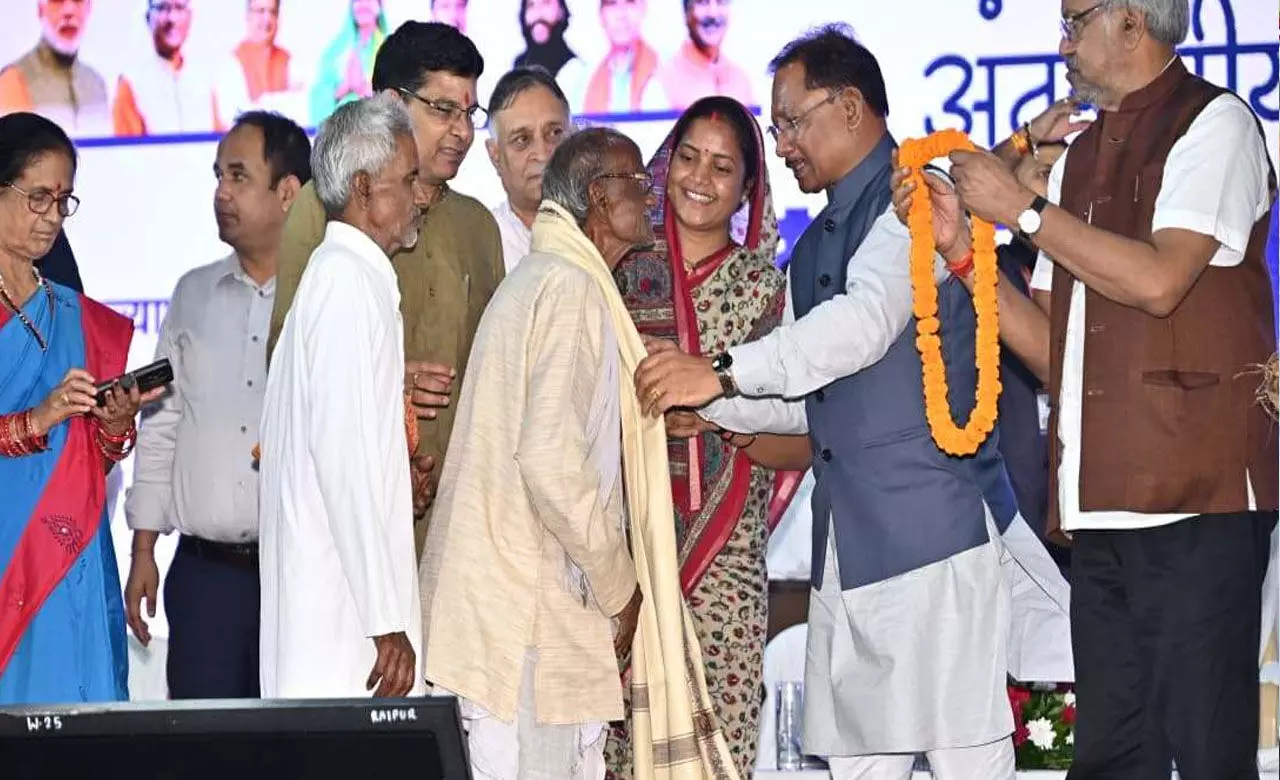 CG News: रायपुर, बिलासपुर, कोरबा और दुर्ग में पीपीपी मॉडल पर बनेंगे सर्वसुविधायुक्त वृद्धाश्रम...बुजुर्गों की विशेष देखभाल के लिए राज्य में सियान गुड़ी