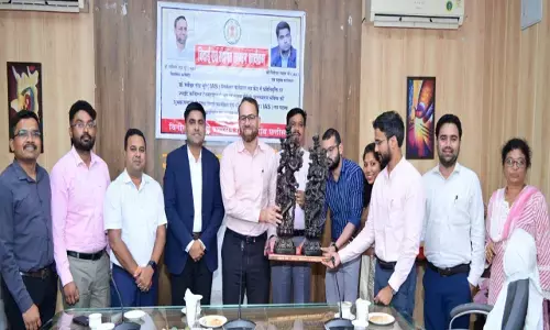 Collector Jitendra Yadav: Photo देखिए: कलेक्टर सर्वेश्वर भुरे को भवभीनी विदाई, जिले के नए कलेक्टर ने किया पदभार ग्रहण, बोले-...